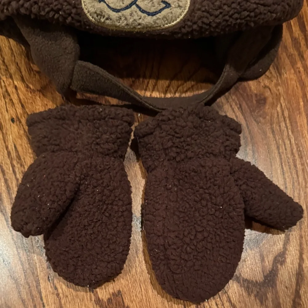 OshKosh Bgosh adorable bear